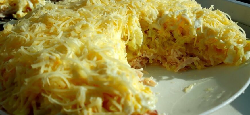 Салат «Яна» з простих продуктів: смакує краще за «Шубу» та «Олів’є» (РЕЦЕПТ)