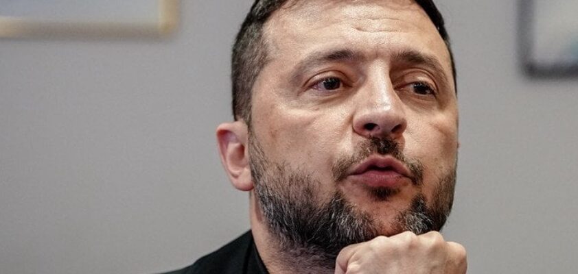 Скільки українців довіряють Зеленському — результати опитування