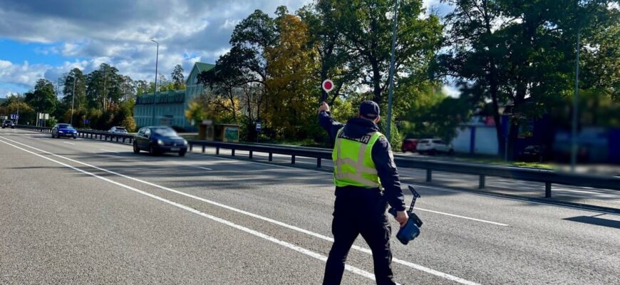 Водії в істериці: тепер доведеться платити за дороги – скільки здеруть