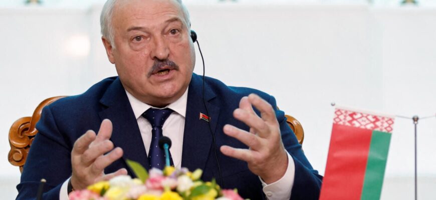 Удар у спину Путіну: диктатор Лукашенко публічно підтримав Україну