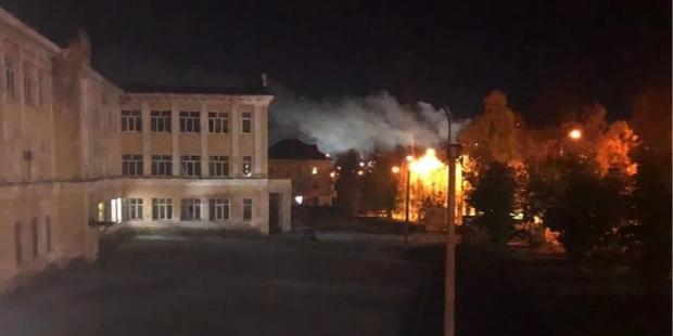 Виробник вибухівки: У Пермському краї на хімзаводі Азот пролунали два потужних вибуха та почалася пожежа (фото)