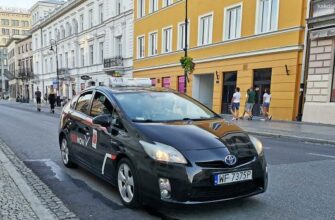 Здер 8 тис. грн за коротку поїздку: У Варшаві таксист цинічно обдурив літню українку