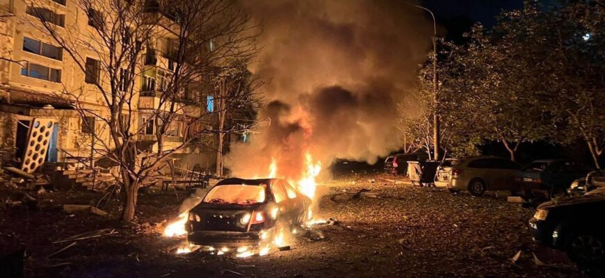 Зеленський розповів подробиці про нічний удар та руйнування