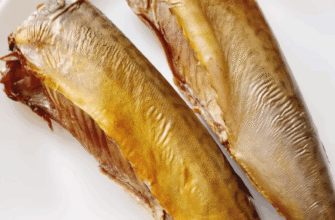 Закоптила скумбрію у каструлі за 20 хвилин – чоловік не повірив, що це не з магазину: тріска зробила диво