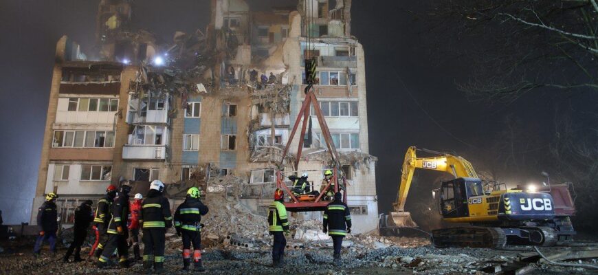 Трагедія у Тернополі: рятувальники знаходять нових жертв після російського удару