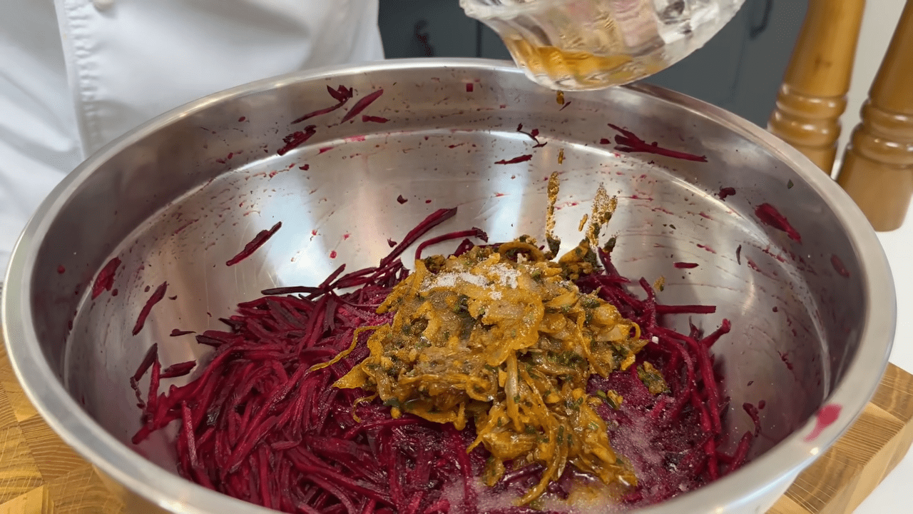 Кулінари розповіли, як приготувати буряк по-корейськи