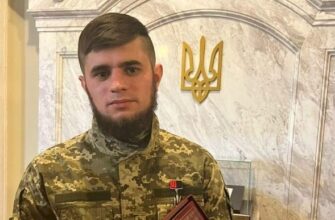 Як виглядає могила Героя України «Да Вінчі» в центрі Києва