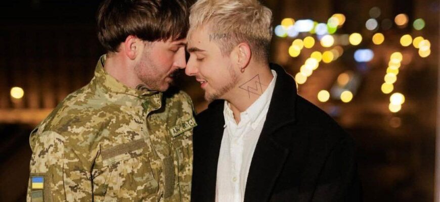 Меловін повідомив про заручини з хлопцем і спричинив скандал в мережі