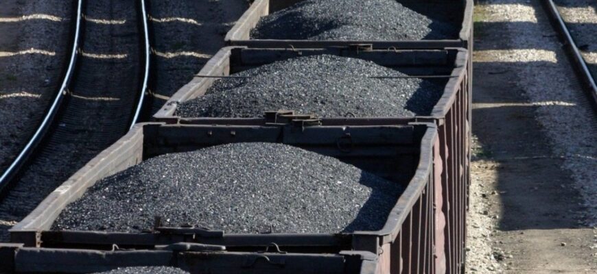 При Україні було краще: окупанти масово закривають шахти на Донбасі