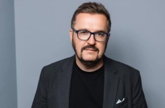 Всі думають троє, а їх може бути четверо: скільки насправді дітей у 52-річного Олександра Пономарьова?