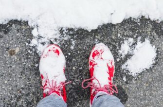 Як висушити промоклі зимові кросівки за 15 хвилин і не зіпсувати їх