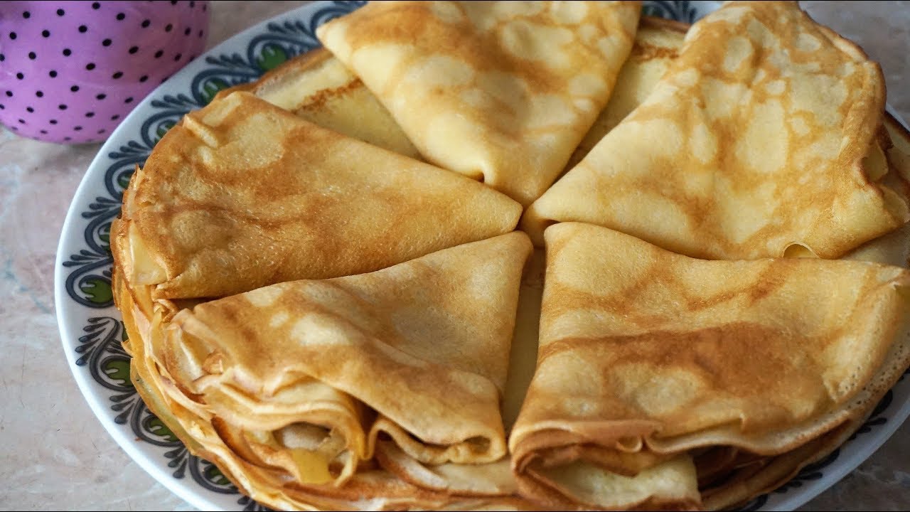 Господині розповіли, навіщо додавати манку в тісто для млинців 