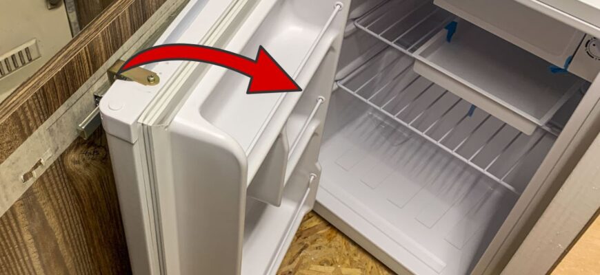 Поклала за холодильник 1 монетку – і він перестав шуміти: трюк майстрів, про який вони не говорять