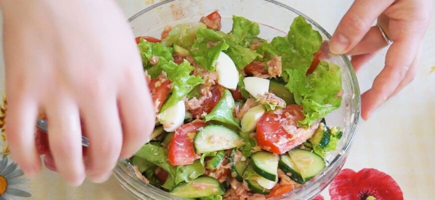 Смачнючий салат “Флора” без грама майонезу та метушні з варінням – ну дуже легка вечеря за 10 хвилин