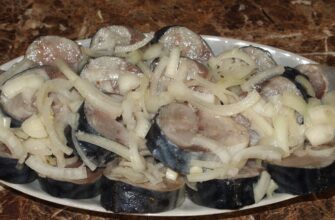 Мариную скумбрію так вже років 5: риба ніжна, як масло, а розсіл такий смачний, що хочеться випити