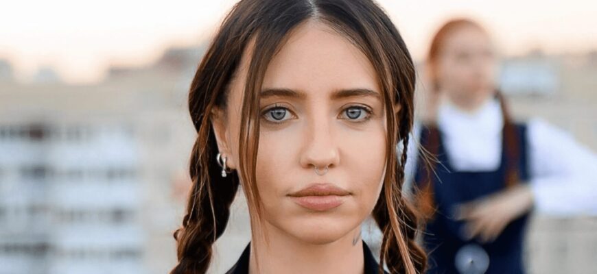 Дорофєєву знають всі, а хто її народив? Як виглядає мати 35-річної співачки, яка нещодавно переїхала з Криму