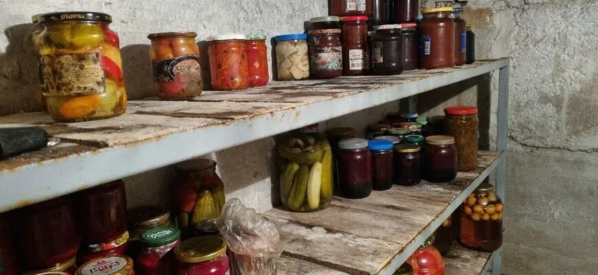 🗞️ 2 старі газети і 1 поліетиленовий пакет — мій підвал перестав сиріти навіть без опалення: геніальний лайфхак від дідуся