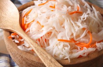 “Ці 4 секретні способи зроблять квашену капусту по-справжньому хрумкою”: унікальний лайфках, як гарно квасити капусту