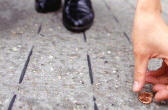 5 випадкових знахідок, які ніколи не можна піднімати із землі: народні прикмети