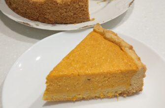 🎃 Осінь у кожному шматочку: цей гарбузовий пиріг зігріє душу й підкорить серце 🍁