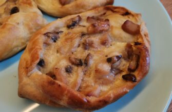 Ці слойки тануть у роті: беру 400 г м’яса, і готую хрусткі конвертики. 10 хв на тісто + 25 хв на випікання