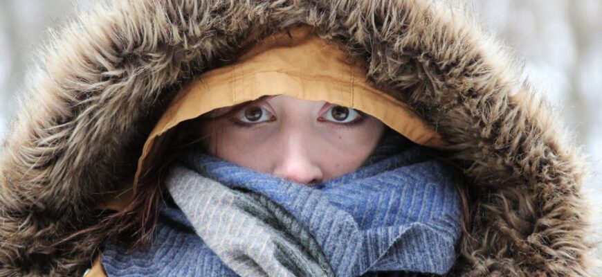 Як українською сказати “капюшон”: мовознавець назвав правильні варіанти