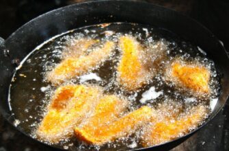 Бабусин секрет працює краще за дорогі антипригарні пательні: як правильно смажити рибу