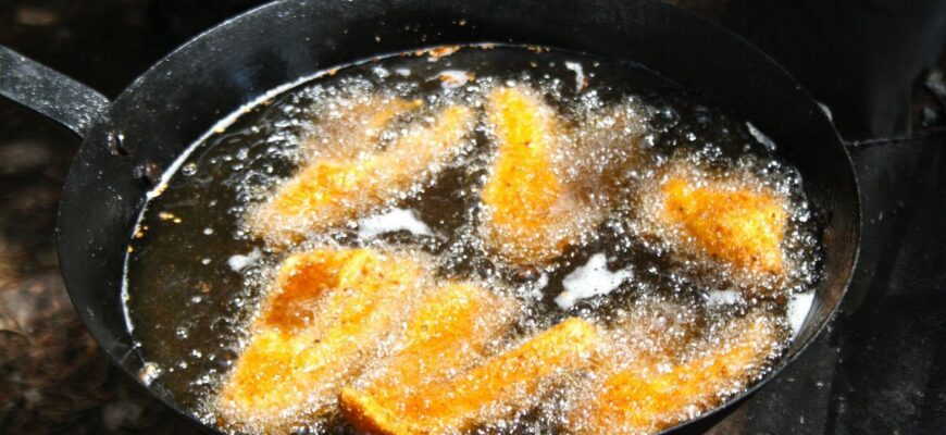 Бабусин секрет працює краще за дорогі антипригарні пательні: як правильно смажити рибу