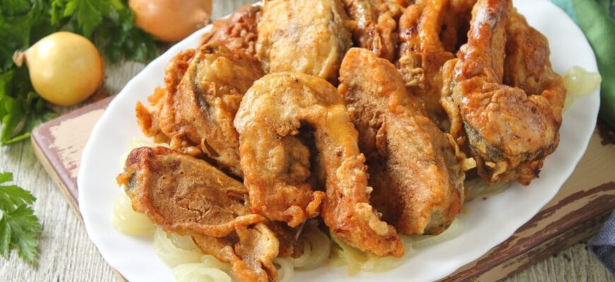 Як смажити заморожену рибу, щоб вона не розвалювалася: кулінарні хитрощі