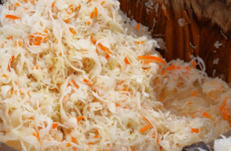 Цей рецепт квашеної капусти підкорив Мережу: дуже смачна і без маринаду