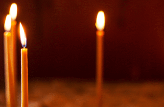 23 листопада — яке церковне свято, з якими молитвами звертаються до святителя Амфілоха