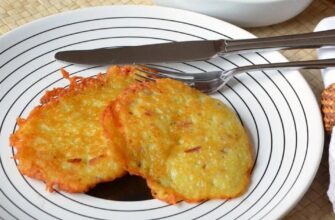 Як зробити деруни повітряними: несподіваний рецепт із дріжджами, що перетворює картоплю на оладки