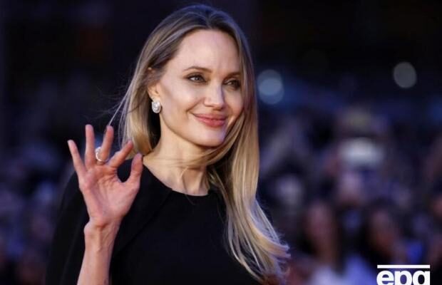 “Анджеліна має хороший апетит”: Що їла й пила Джолі у знаменитому вінницькому пабі (фото)