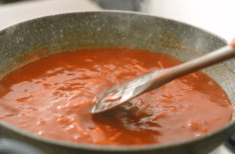 Так готують борщ у Львові вже 120 років: старовинна рецептура + вдала пропорція м’яса і буряка