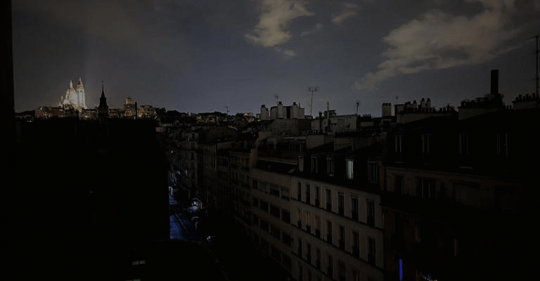 В Україні посилюють відключення електроенергії: новий графік на 12 листопада