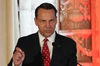 «Будемо їсти траву, але не поклонимося Москві»: Польща кинула виклик Путіну і подвоїла військові витрати. ВІДЕО