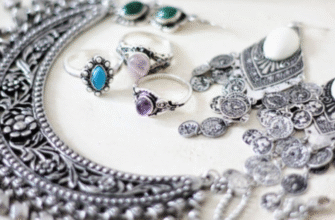 Будуть як нові! Як швидко почистити прикраси із срібла
