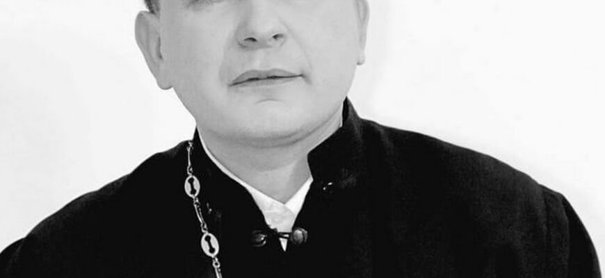 Священник з Тернопільщини травмувся під час душу: дякує Богу, що зберіг (ВІДЕО)