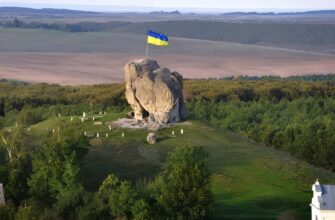 Чоловік побував у всіх країнах Європи: які місця вразили його в Україні