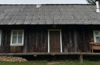 Люди не вірять своїм очам, коли заходять у стару хату в селі (фото)