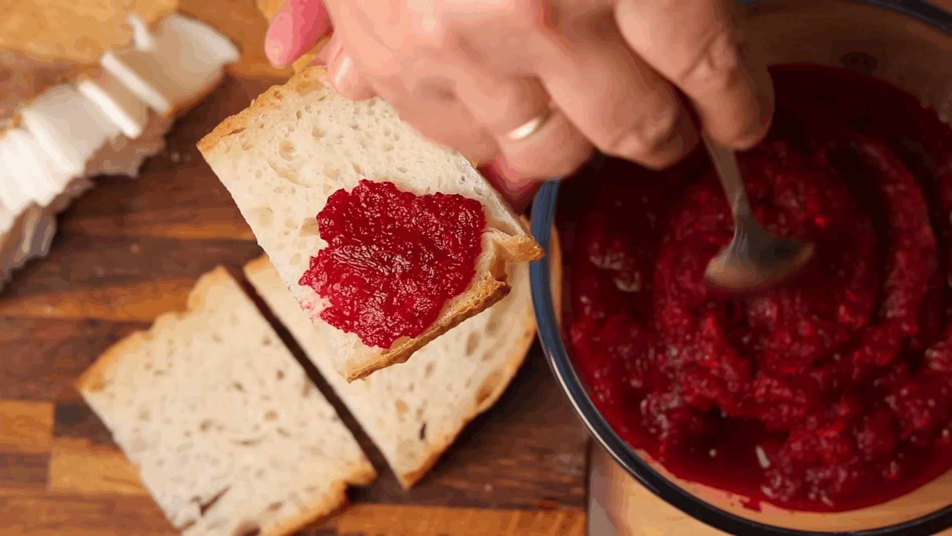 Експерти розповіли, як приготувати традиційний український соус цвіклі