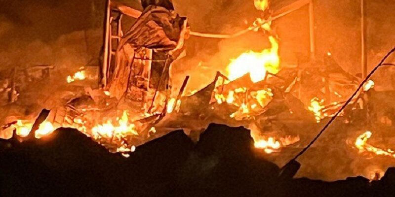 Декiлька xвилин тому, воpог зaвдав удaру по магaзинy з людьми. Стpашні наcлідки