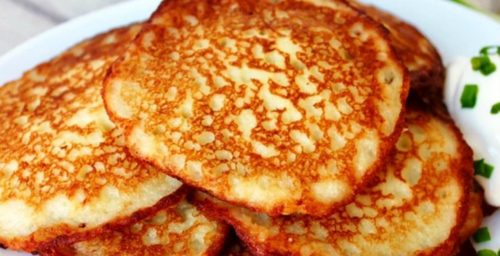 Деруни без тертки — з м’ясним соусом