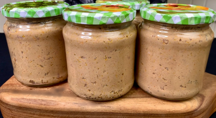 Домашній курячий паштет для трuвалого зберігання: смачний та простий рецепт без автоклаву