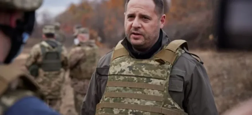 «Не хоче створювати проблем для Зеленського»! Єрмак заявив, що йде на фронт