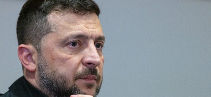 У Зеленського зробили заяву про консультації щодо закінчення війни: хто у складі делегації