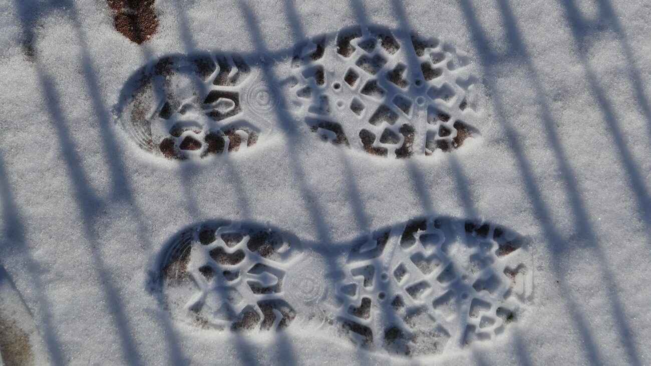 Експерти розповіли, який існує спосіб захистити чоботи від реагентів у зимовий період – поради