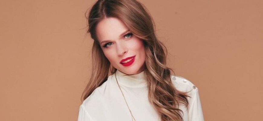 Копія мами: 43-річна Ольга Фреймут показала, як виглядає її молодша дочка від директора