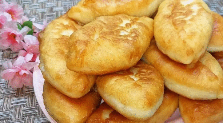 Ідеальні смажені пиріжки з капустою: м’які, повітряні та смачні