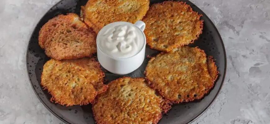 Всі хвалитимуть ваші деруни: який секретний інгредієнт варто додати